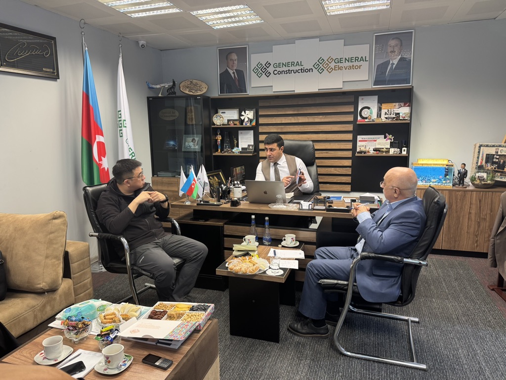 Midea Group Foreign Elevator Sales General Manager David Wang in Azerbaijan